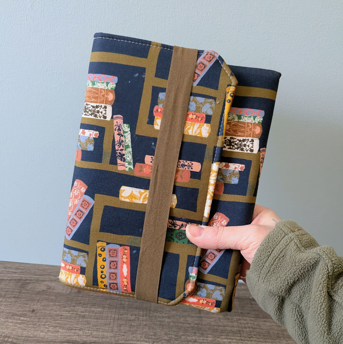 Bookshelf Kobo & Kindle Sleeve