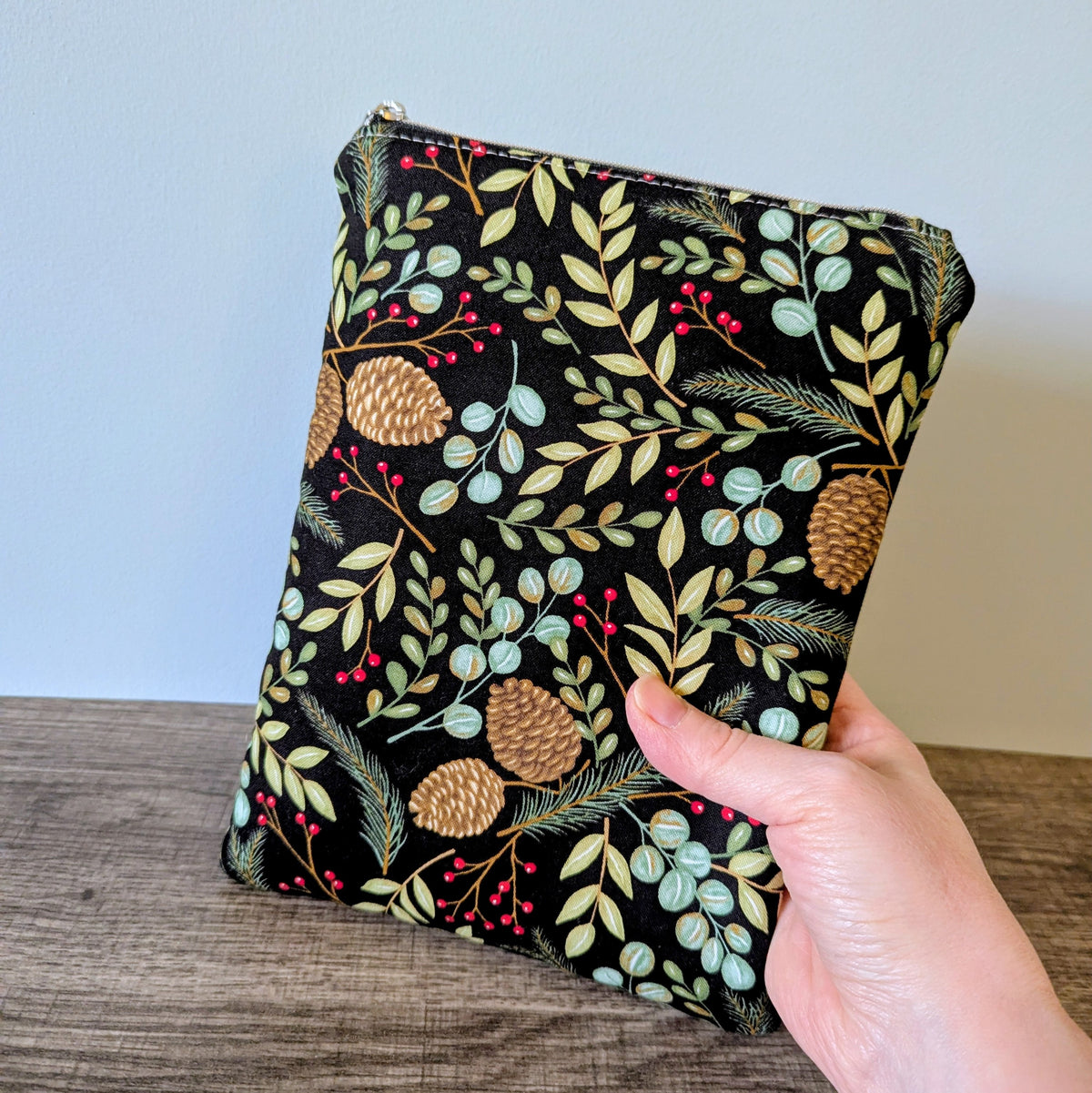 Black Winter Foliage Cotton Book Sleeve