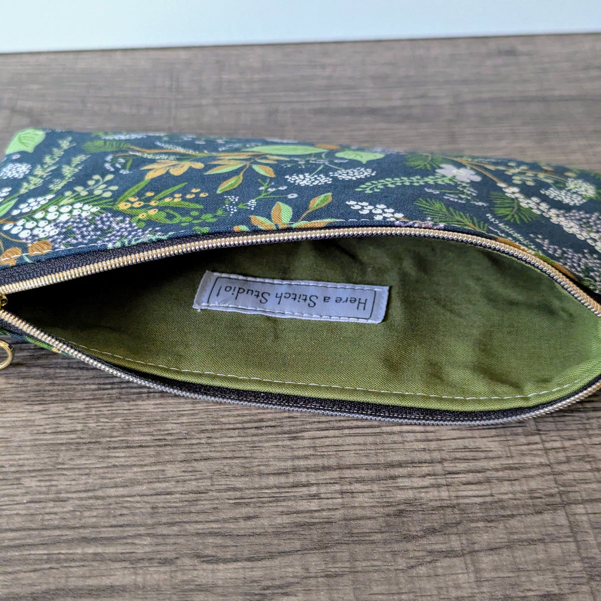 Juniper Green Card Pouch