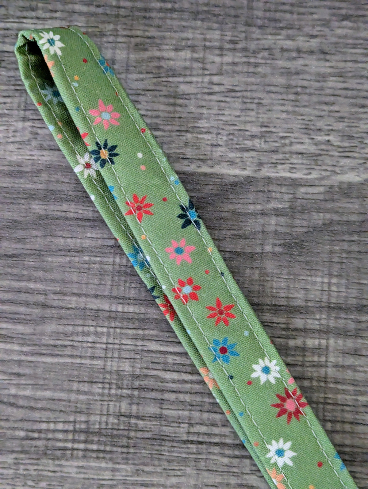 Green Ditsy Star Keychain Wrist Lanyard