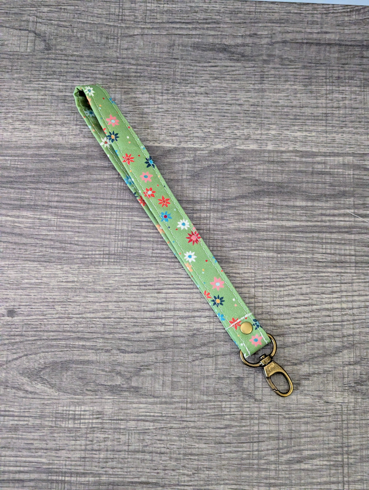 Green Ditsy Star Keychain Wrist Lanyard