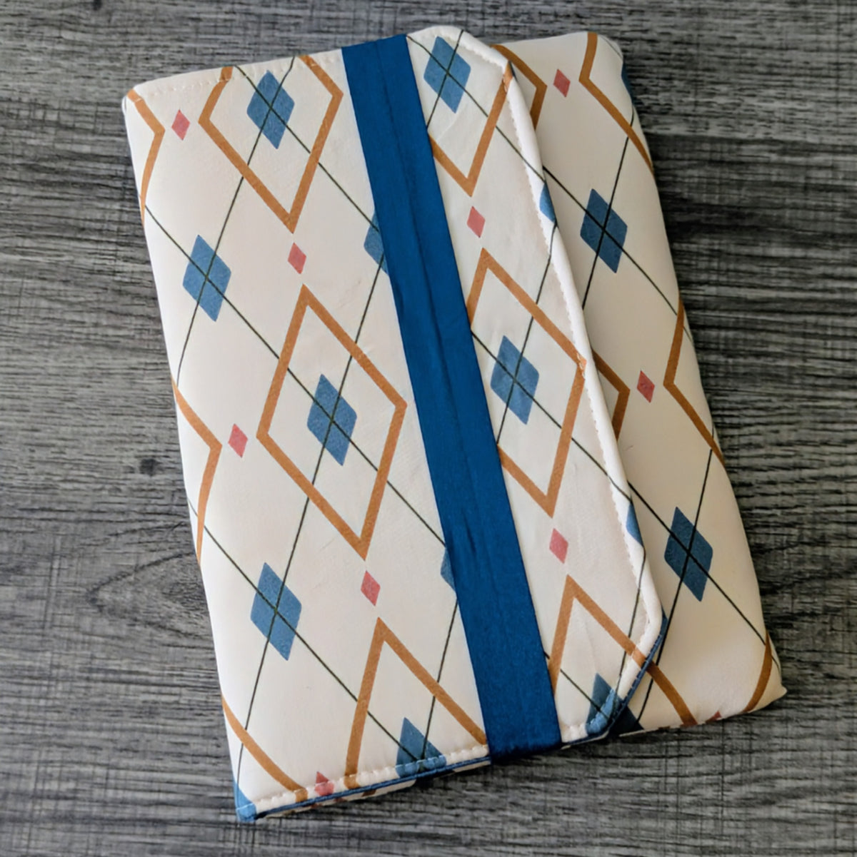 Pink Argyle Kobo & Kindle Sleeve