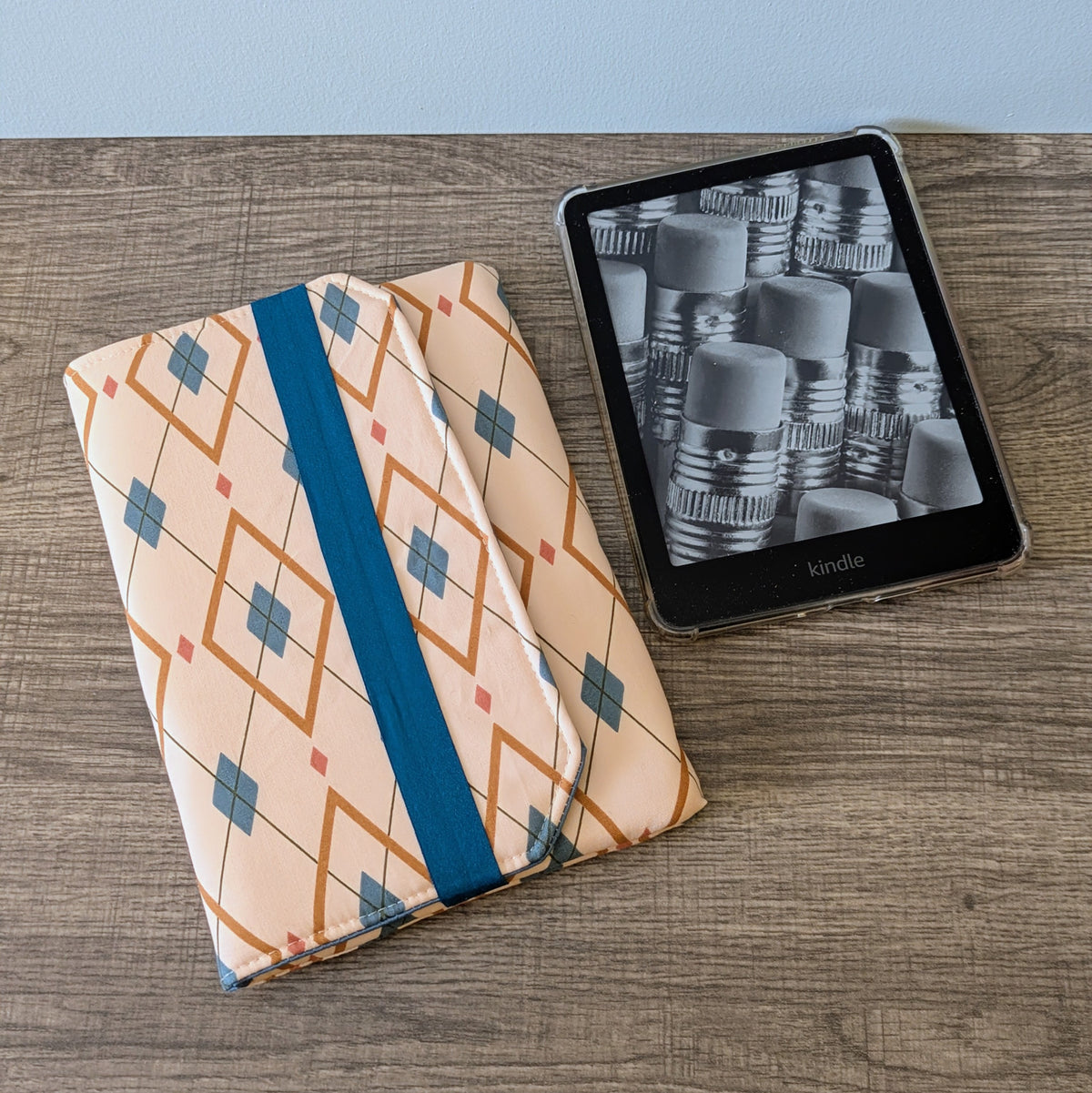 Pink Argyle Kobo & Kindle Sleeve