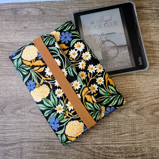 Black Forage Floral Kobo & Kindle Sleeve