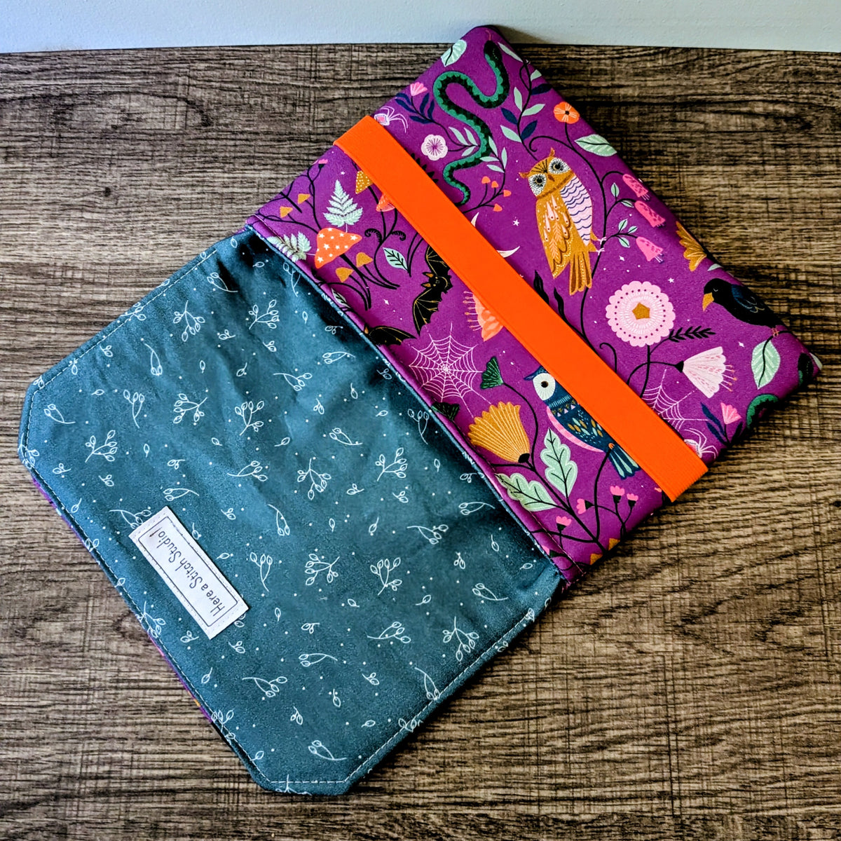 Purple Owl Kobo & Kindle Sleeve