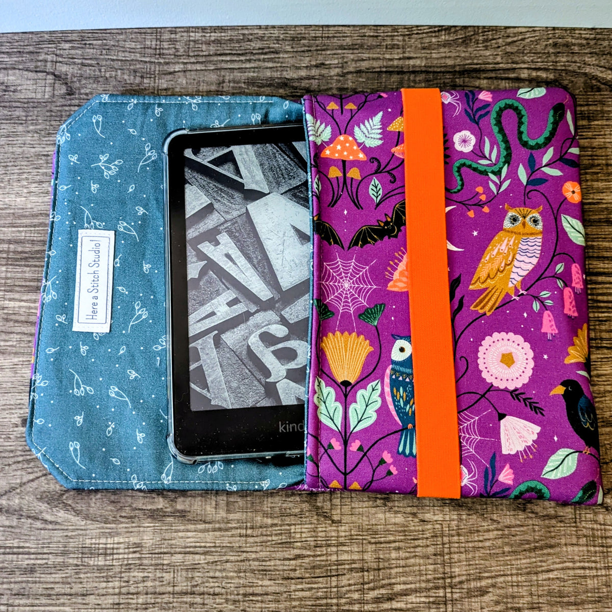 Purple Owl Kobo & Kindle Sleeve