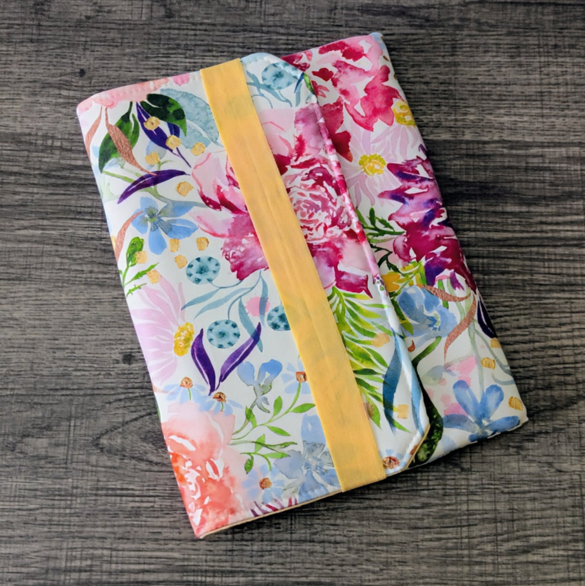 White Floral Kobo & Kindle Sleeve