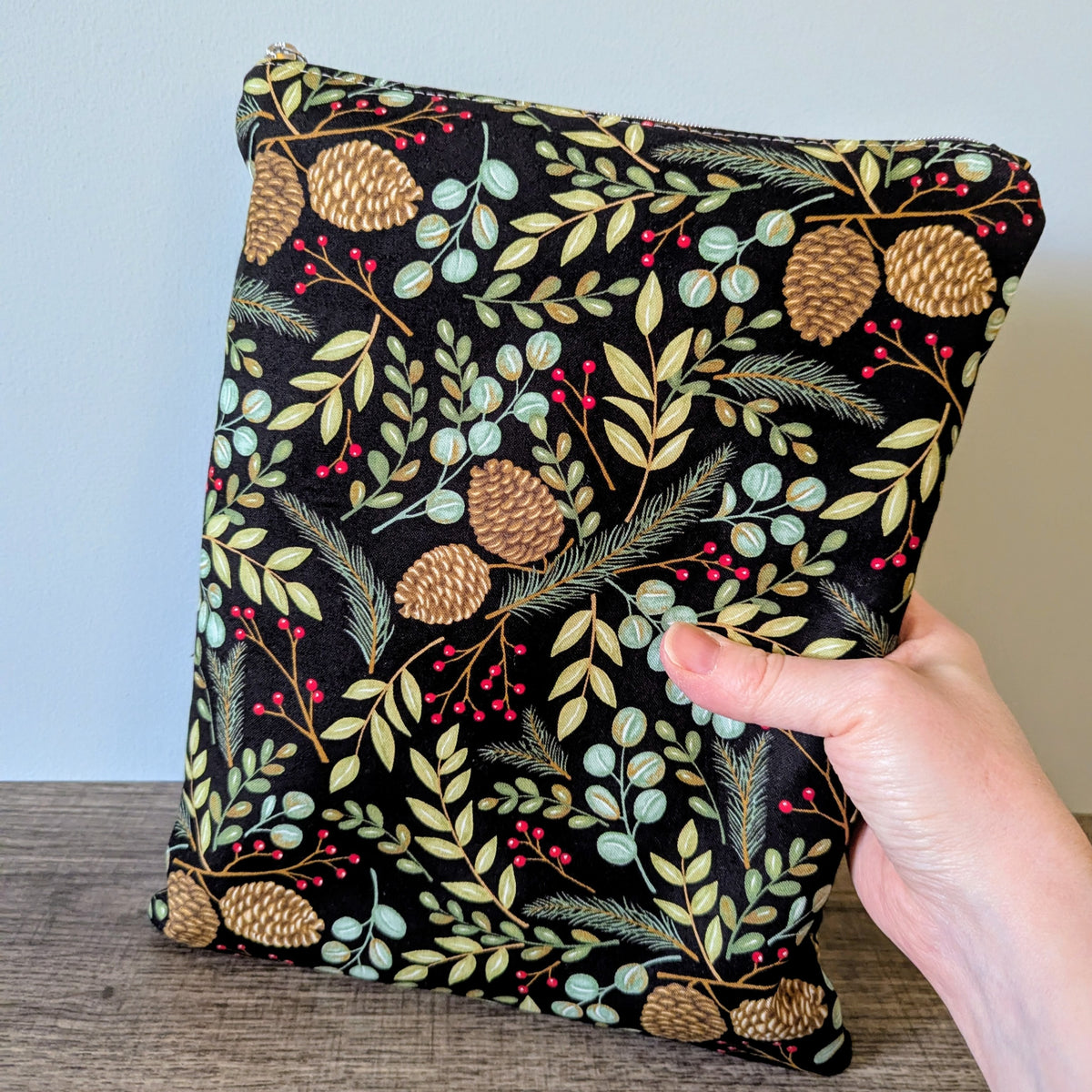 Black Winter Foliage Cotton Book Sleeve
