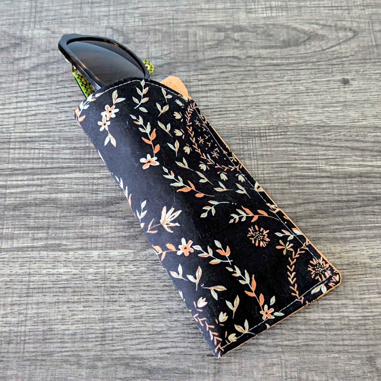 Black Floral Floral Eyeglass Pouch