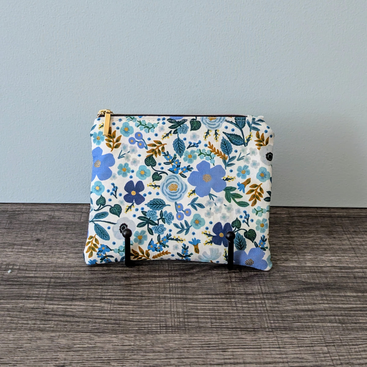 Wild Rose Blue Card Pouch