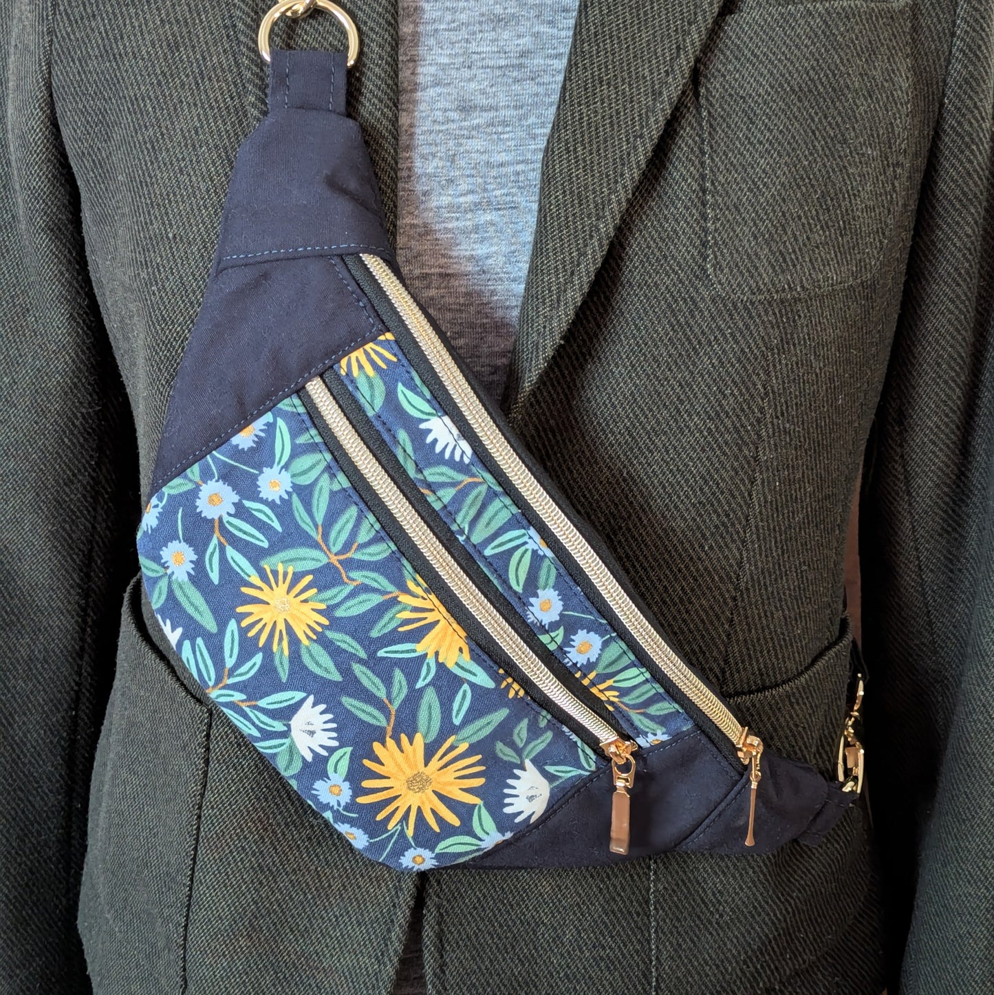 Daisy Floral Canvas Sling Bag